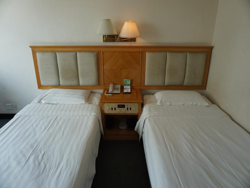 Hotel Jiang Yue à Canton Extérieur photo